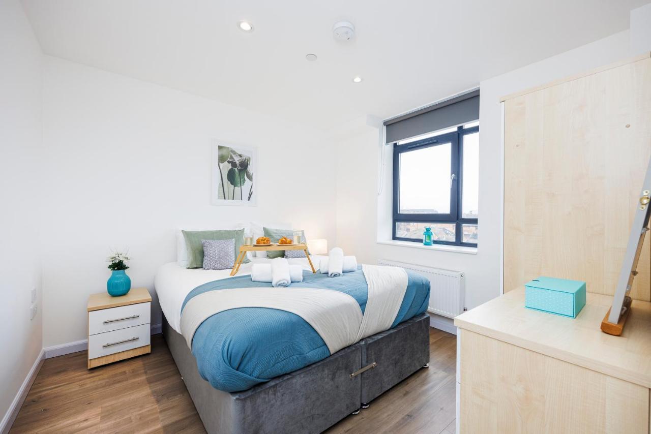 Cresta House - Modern Apartments Лутон Екстер'єр фото