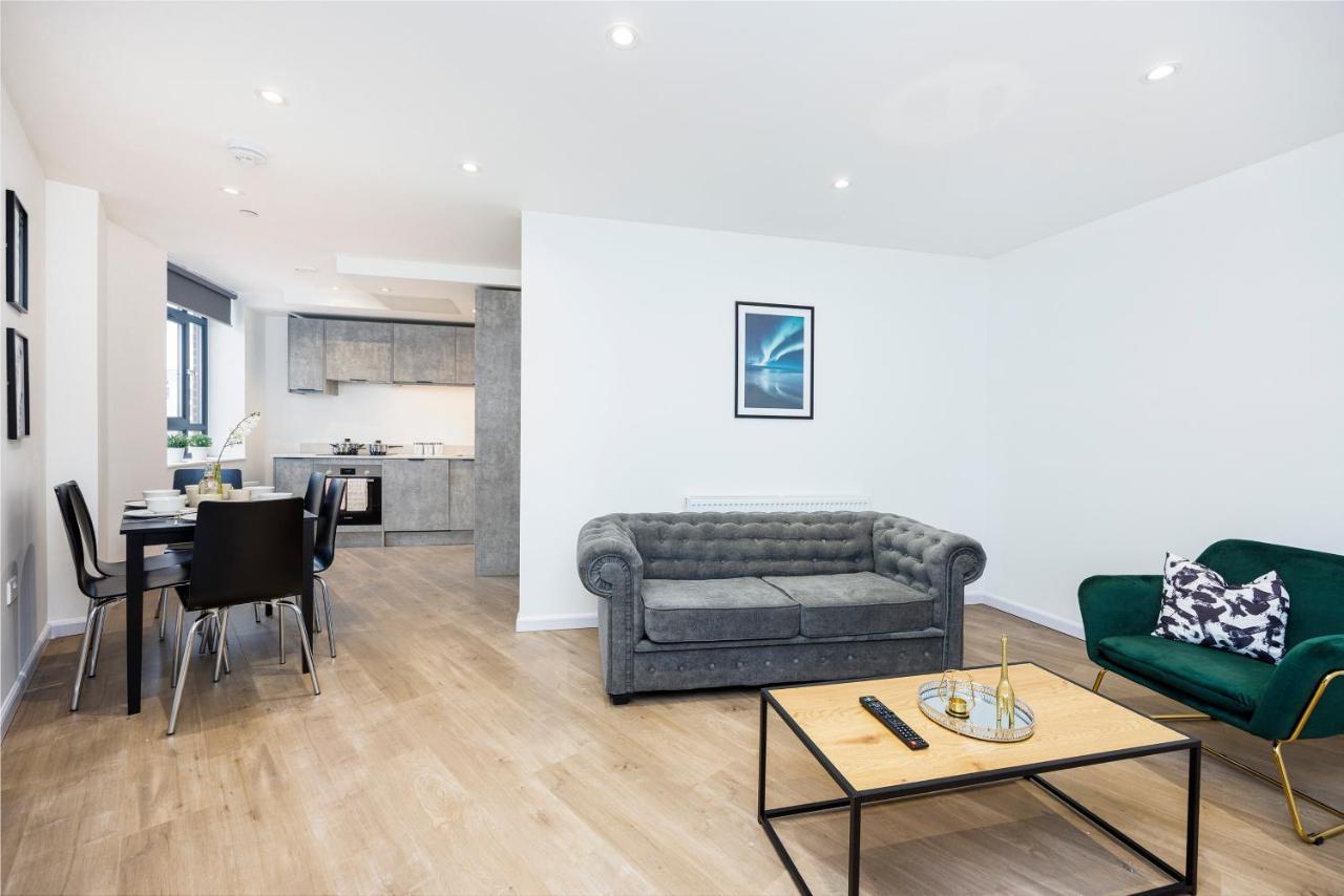 Cresta House - Modern Apartments Лутон Екстер'єр фото