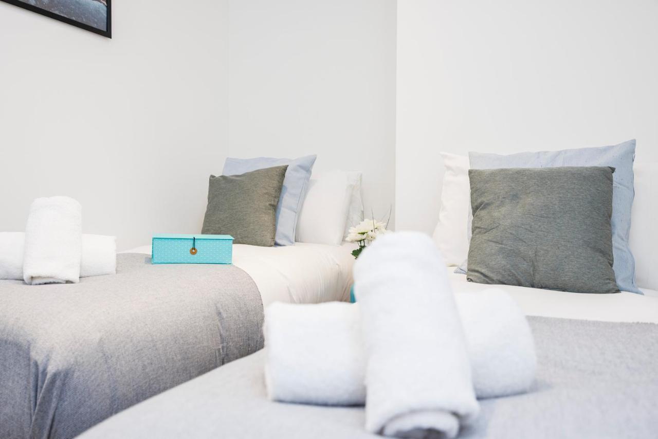 Cresta House - Modern Apartments Лутон Екстер'єр фото