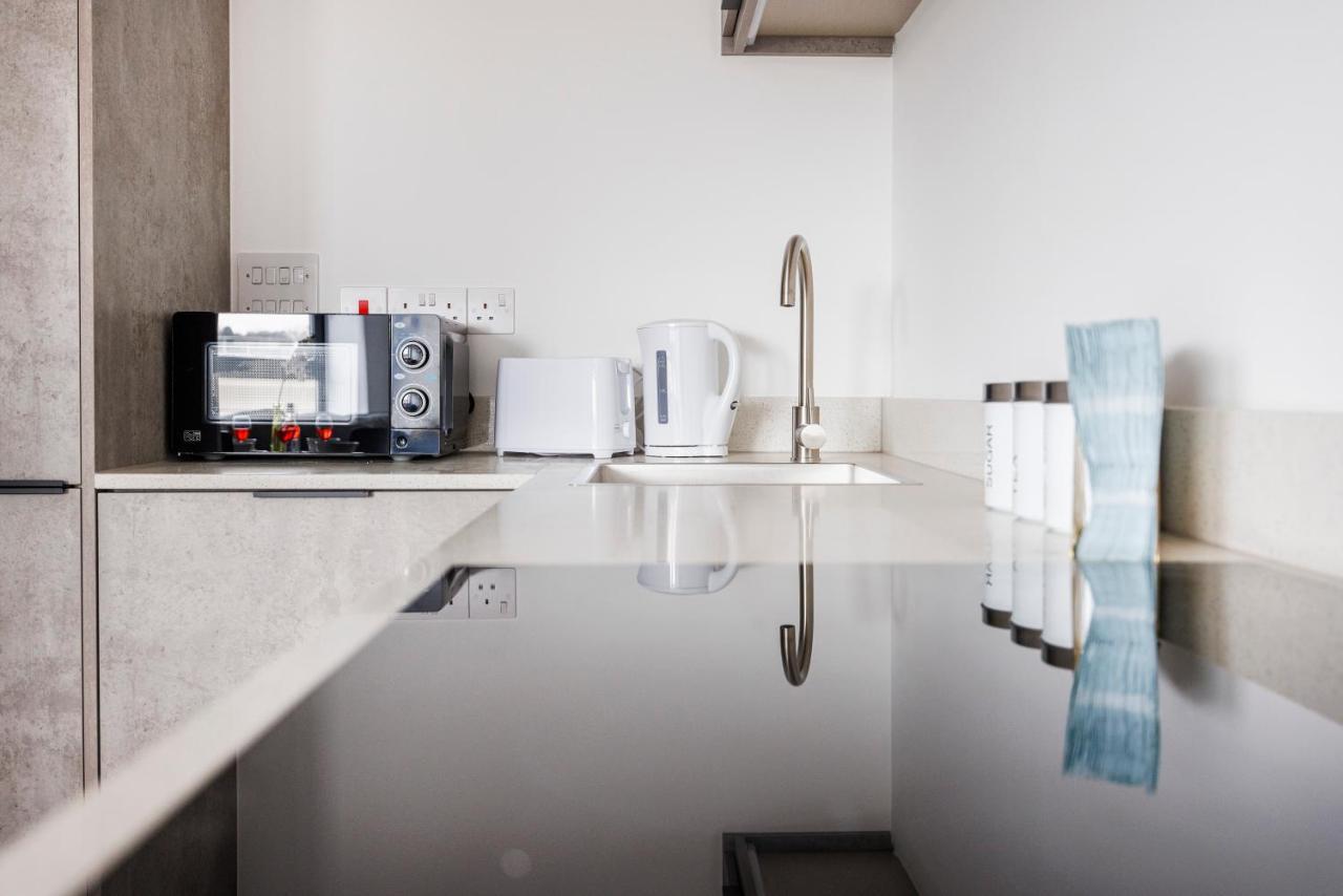 Cresta House - Modern Apartments Лутон Екстер'єр фото