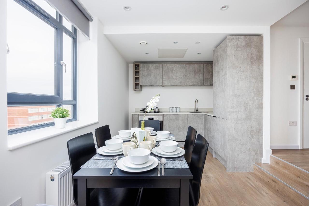 Cresta House - Modern Apartments Лутон Екстер'єр фото